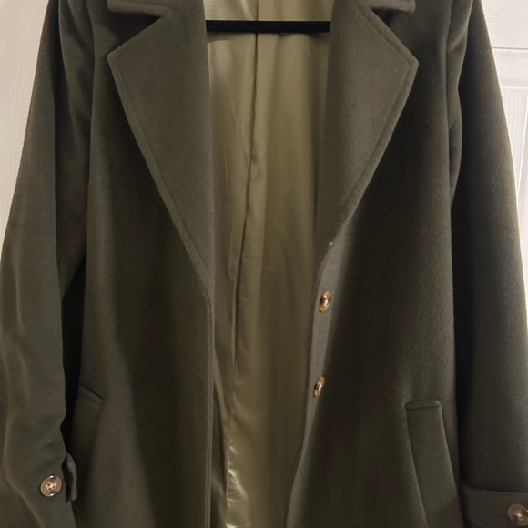 Backyard Roses Kennedy Coat - Picture 5 of 7